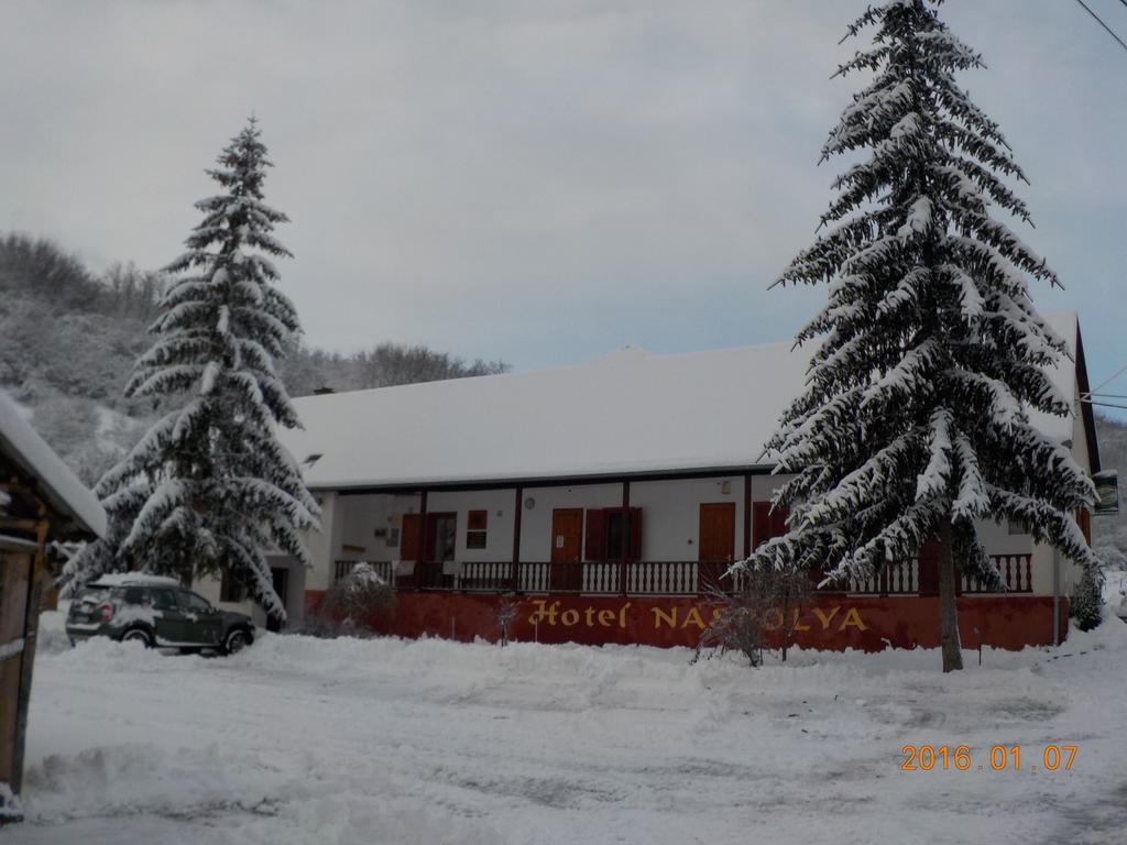 Bed and Breakfast Naspolya Panzio Es Etterem Bataapati Экстерьер фото