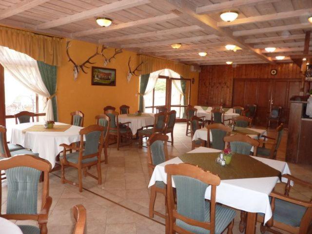 Bed and Breakfast Naspolya Panzio Es Etterem Bataapati Экстерьер фото